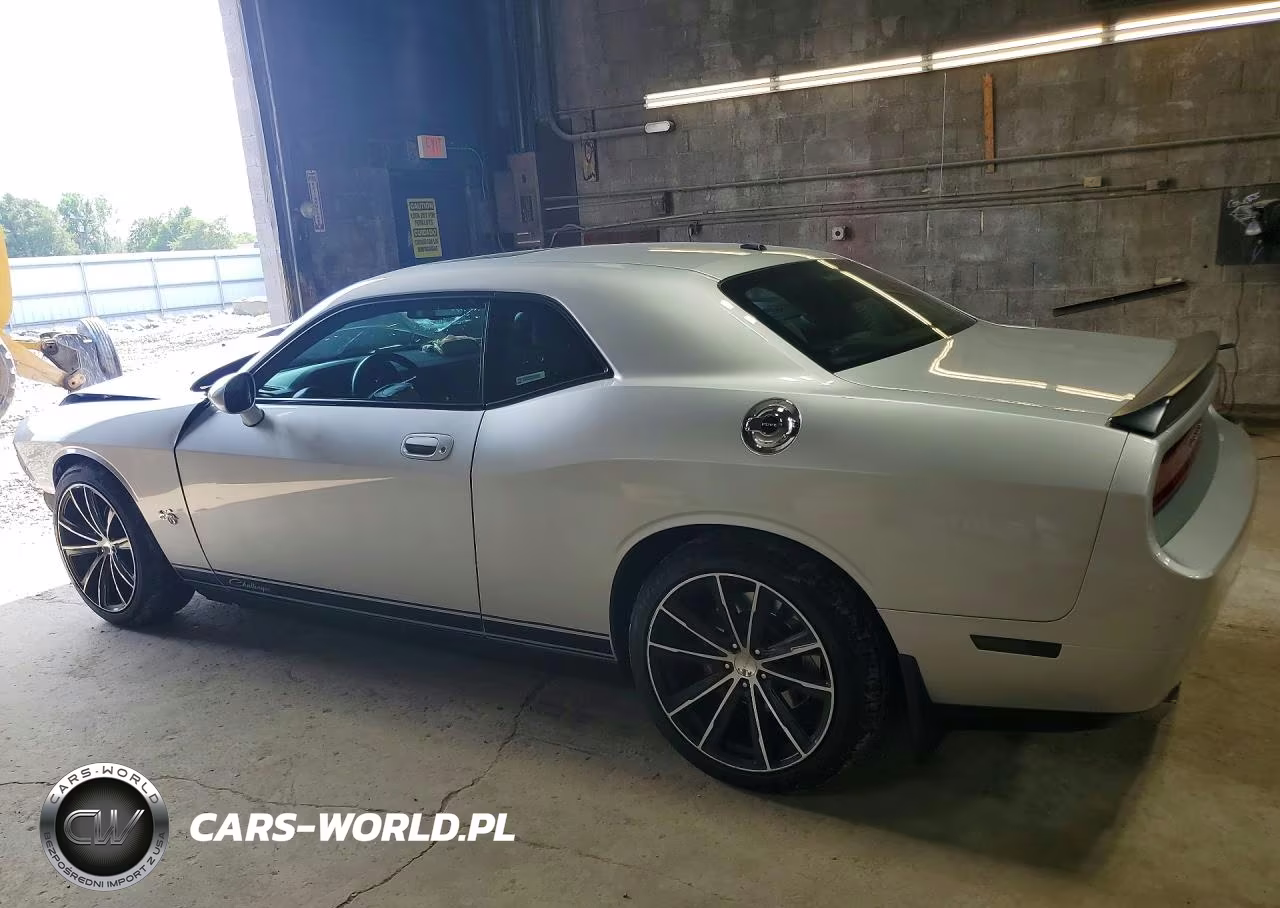 2009 Dodge Challenger Srt-8 VIN:2B3LJ74W99H569988 - 2
