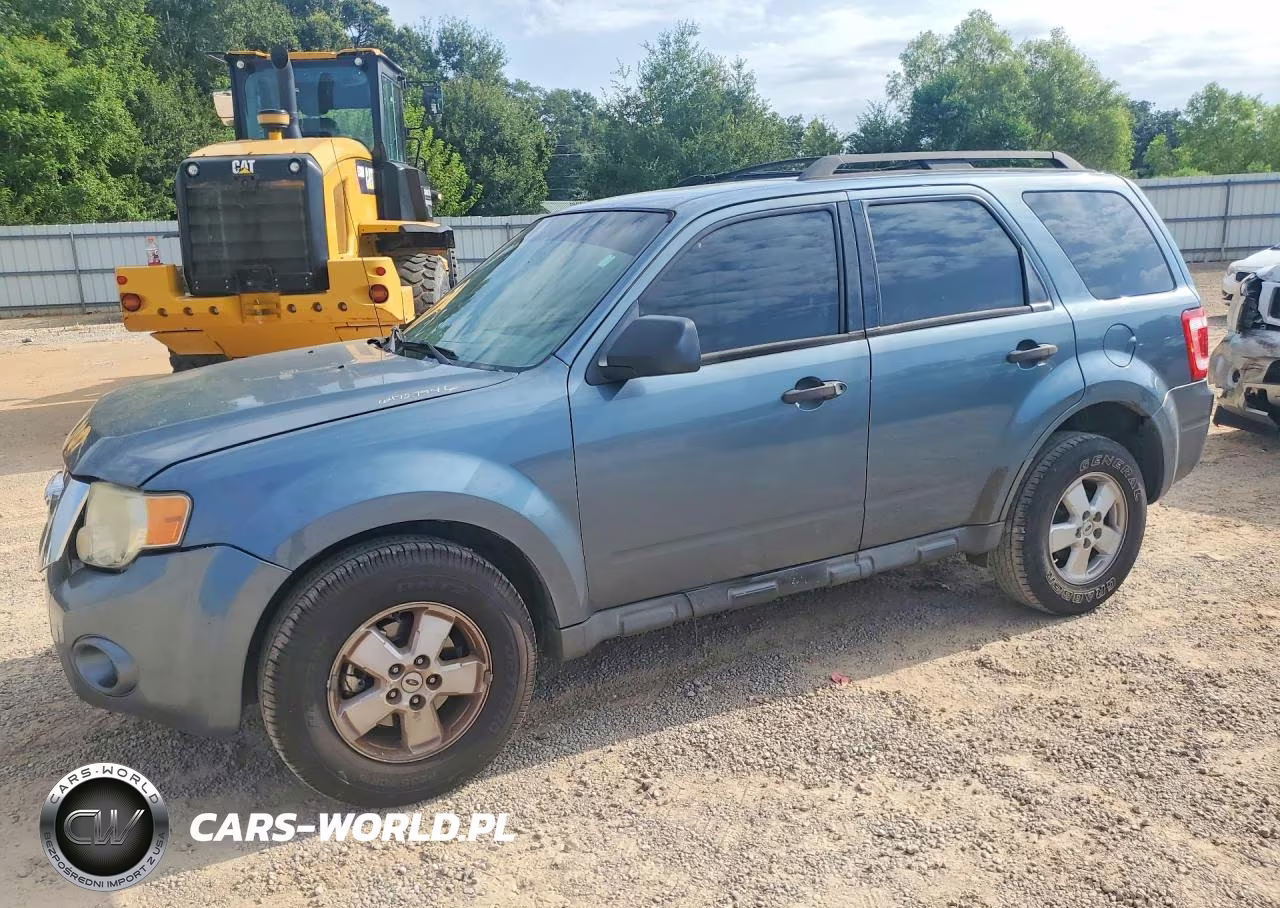 2010 Ford Escape Xls VIN:1FMCU0C78AKB09558 - 1