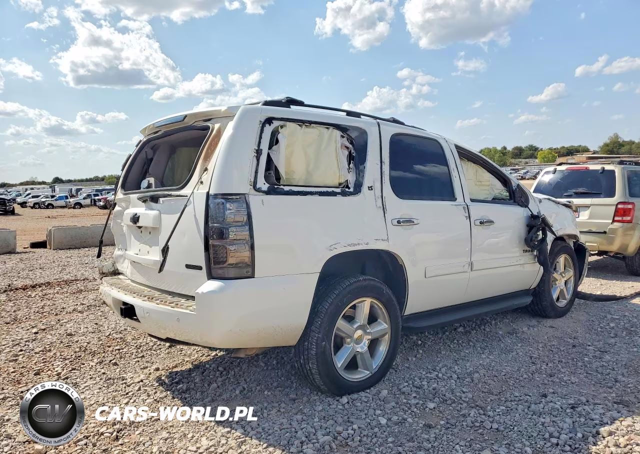 2009 Chevrolet Tahoe C1500 Lt VIN:1GNFC23029R158042 - 3