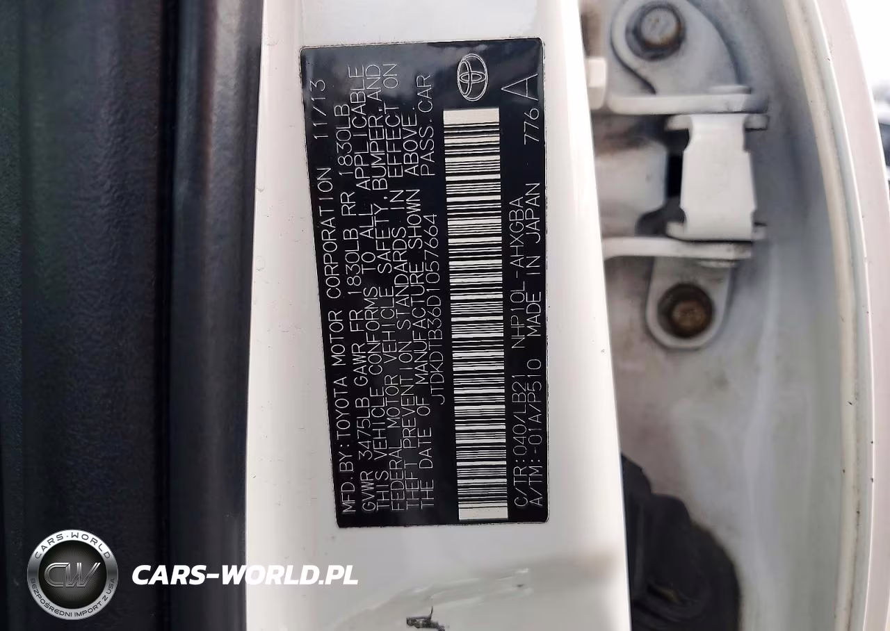 2013 Toyota Prius C Four VIN:JTDKDTB36D1057664 - 13