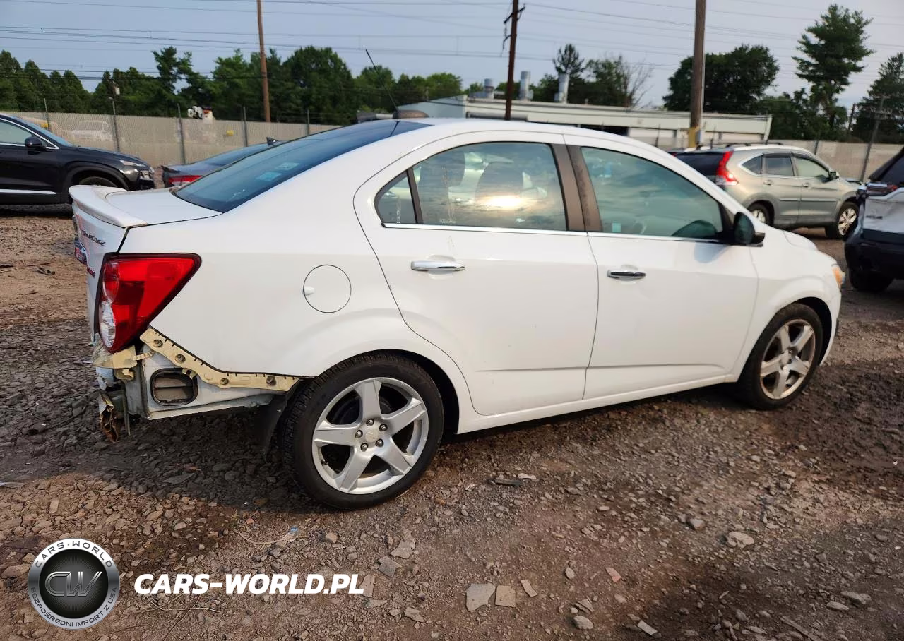 2016 Chevrolet Sonic Ltz VIN:1G1JE5SB9G4147883 - 3