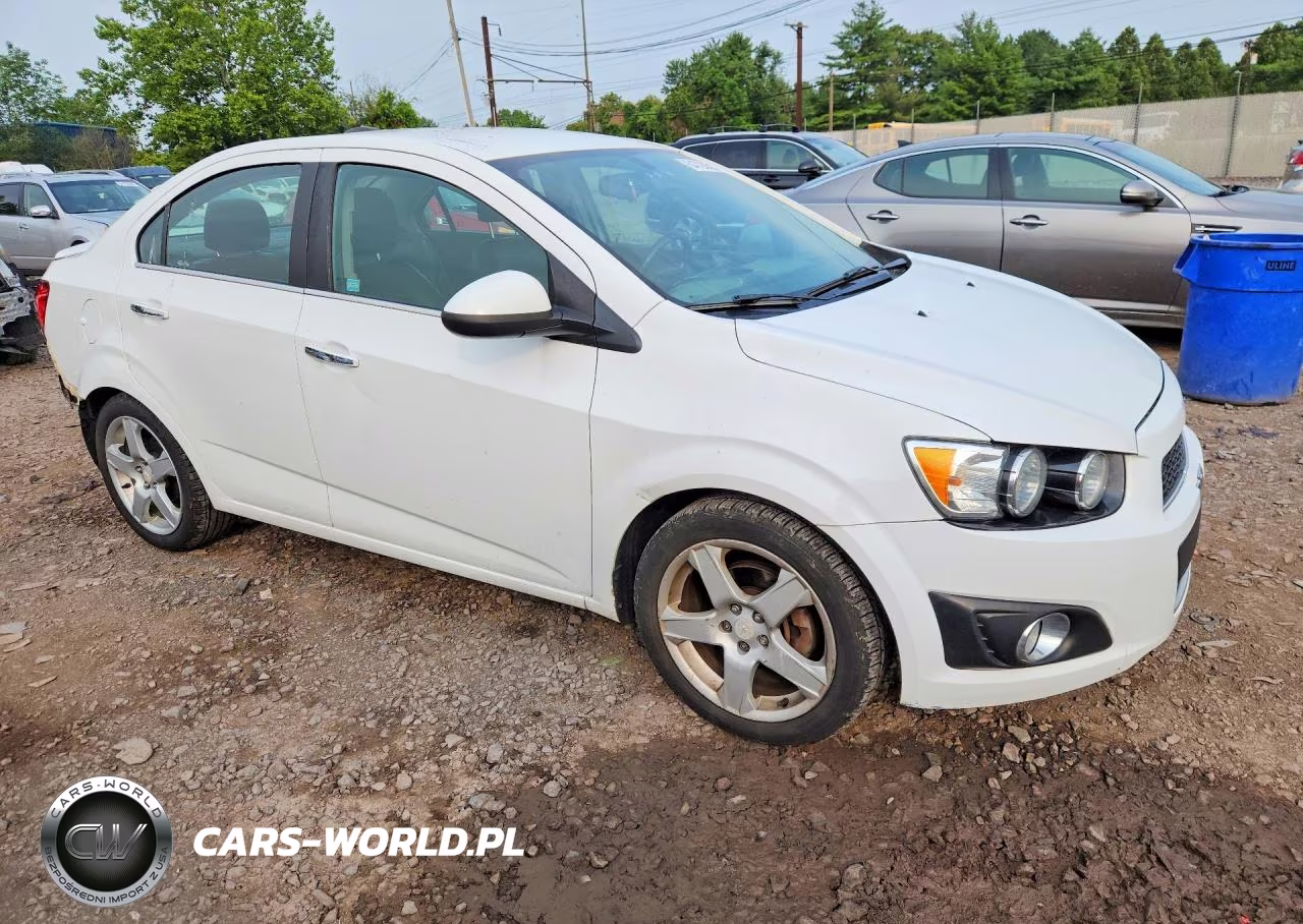 2016 Chevrolet Sonic Ltz VIN:1G1JE5SB9G4147883 - 4