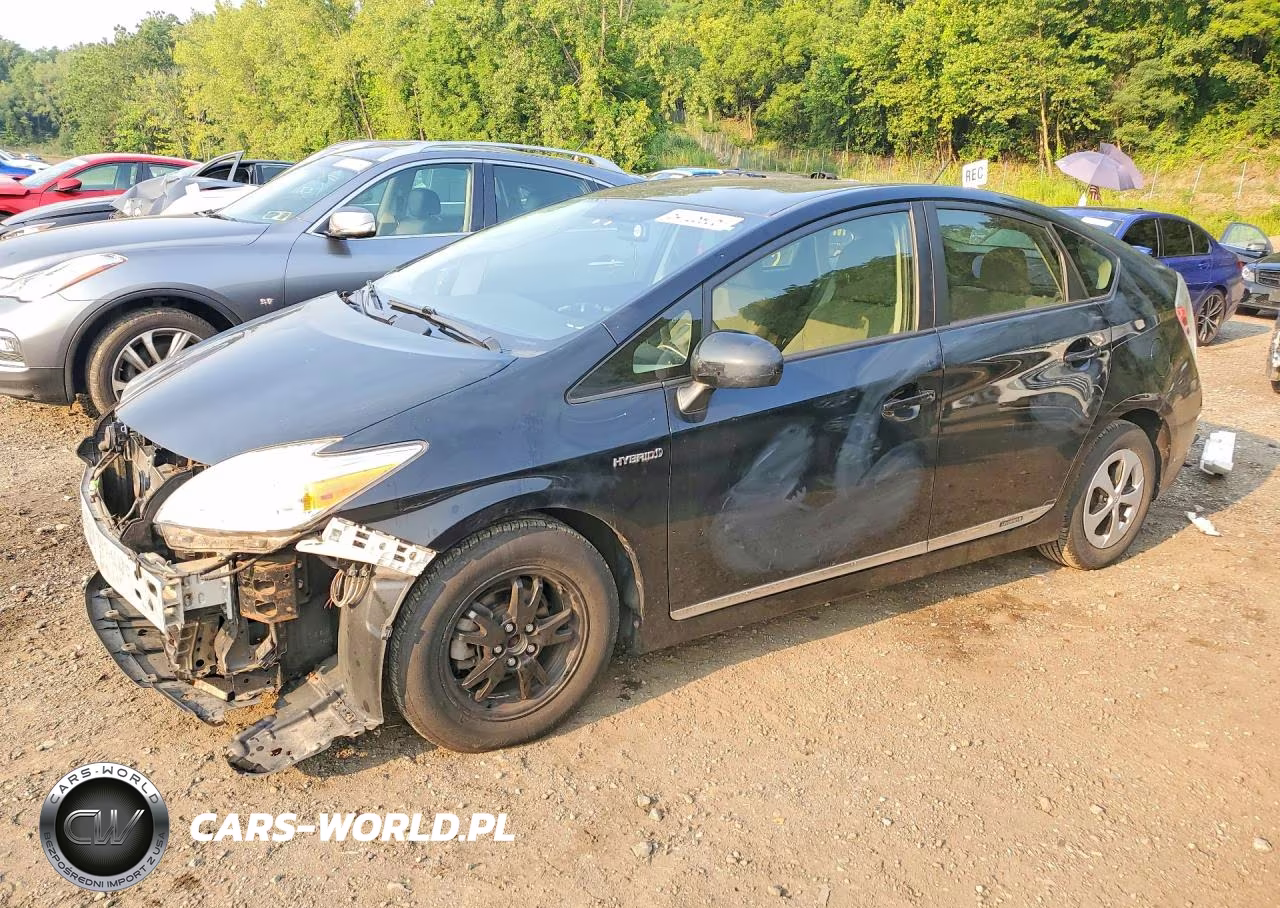 2015 Toyota Prius Two – zdjęcie 1 z 13