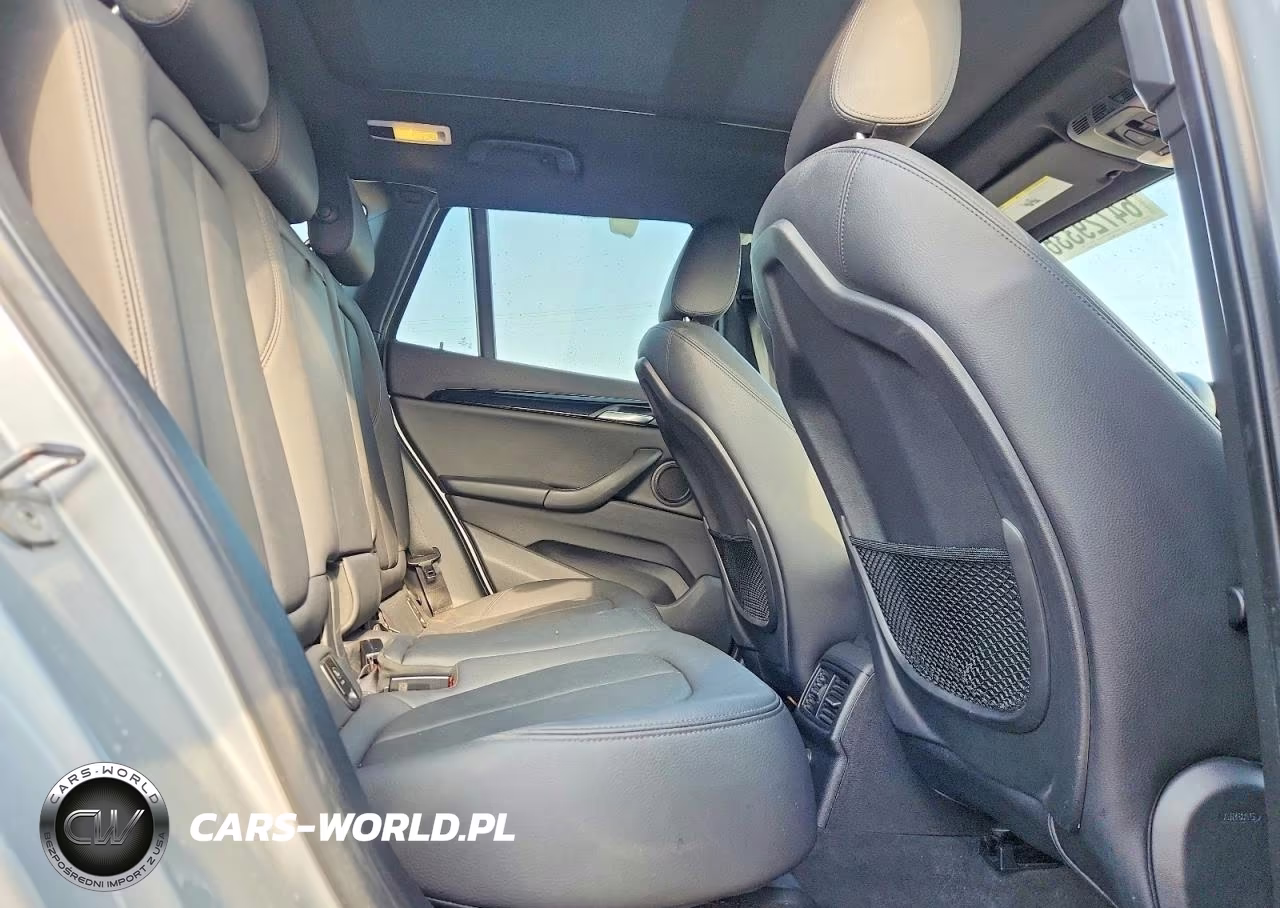 2018 BMW X1 Sdrive28I VIN:WBXHU7C31J5L08100 - 11