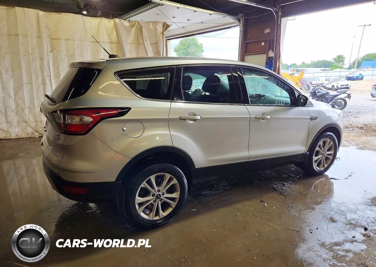 2017 Ford Escape Se VIN:1FMCU9GD1HUD99242 - 3