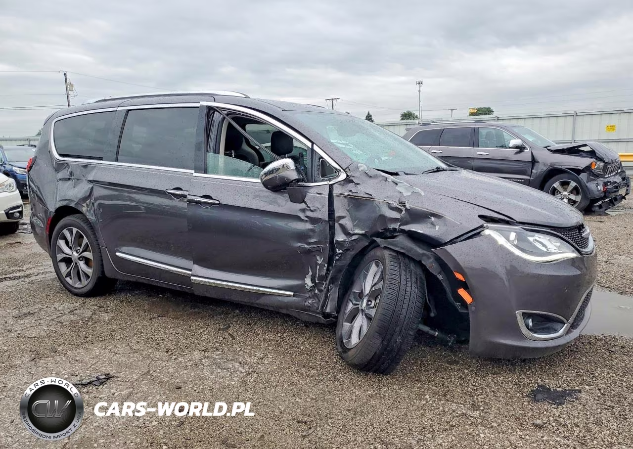 2020 Chrysler Pacifica Limited VIN:2C4RC1GG2LR217356 - 4