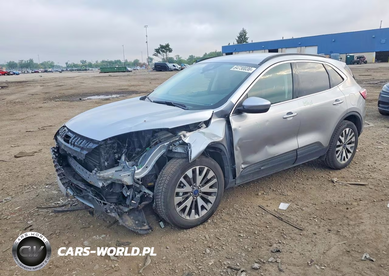 2022 Ford Escape Titanium – zdjęcie 1 z 13