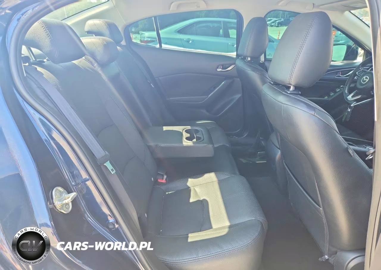 2018 Mazda 3 Grand Touring VIN:3MZBN1W39JM174131 - 10