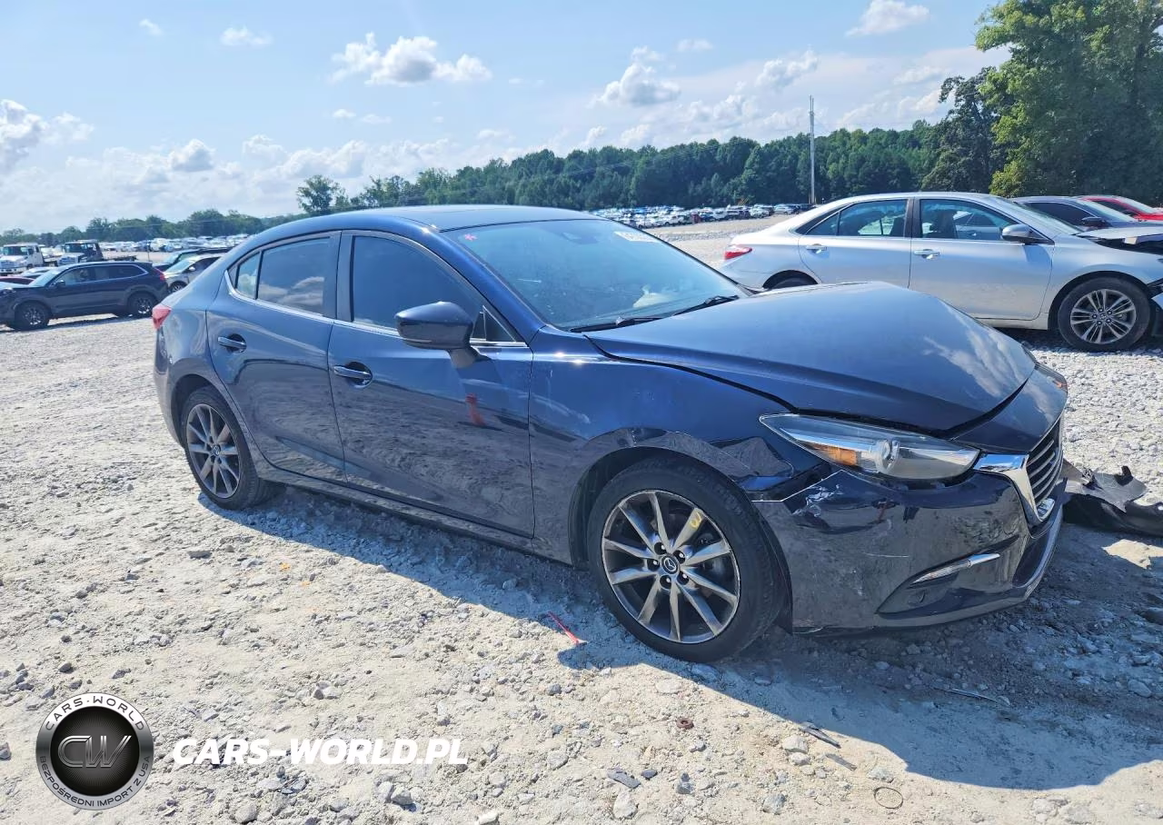 2018 Mazda 3 Grand Touring VIN:3MZBN1W39JM174131 - 4