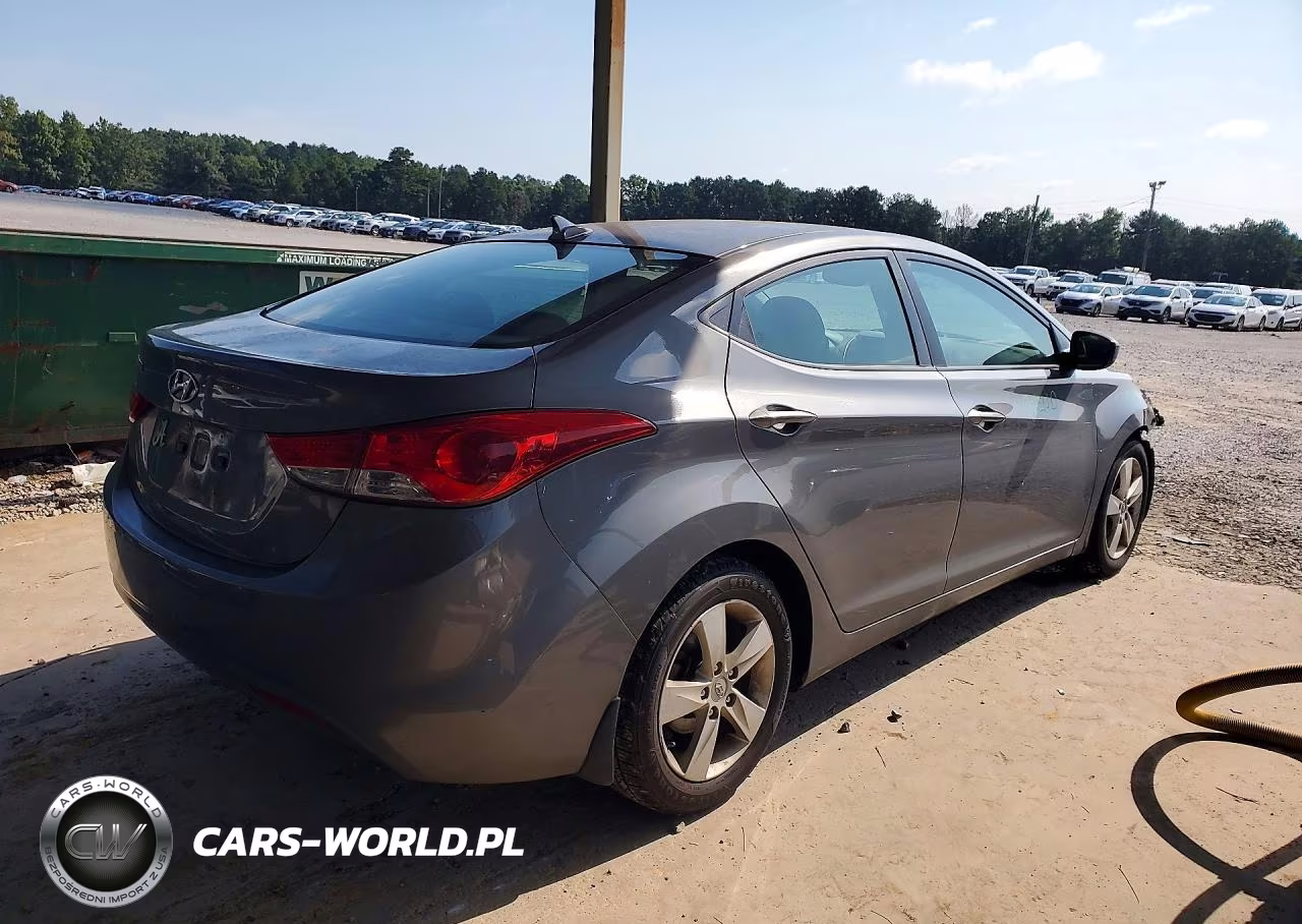2013 Hyundai Elantra Gls VIN:5NPDH4AE4DH423703 - 3