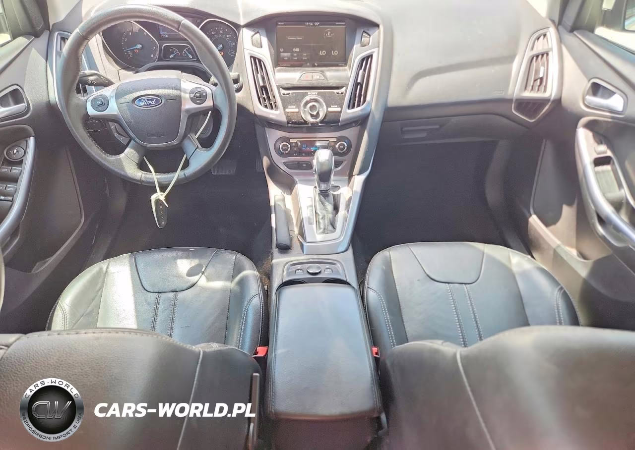 2014 Ford Focus Titanium VIN:1FADP3J21EL240653 - 8