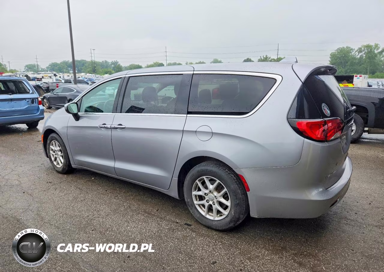 2017 Chrysler Pacifica Touring VIN:2C4RC1DG1HR515425 - 2