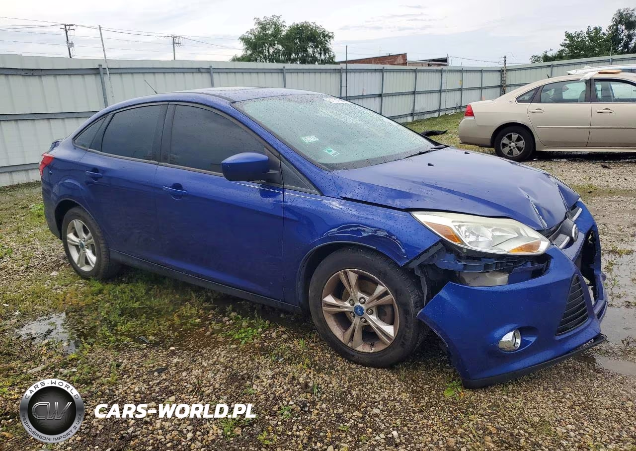2012 Ford Focus Se VIN:1FAHP3F25CL309349 - 4