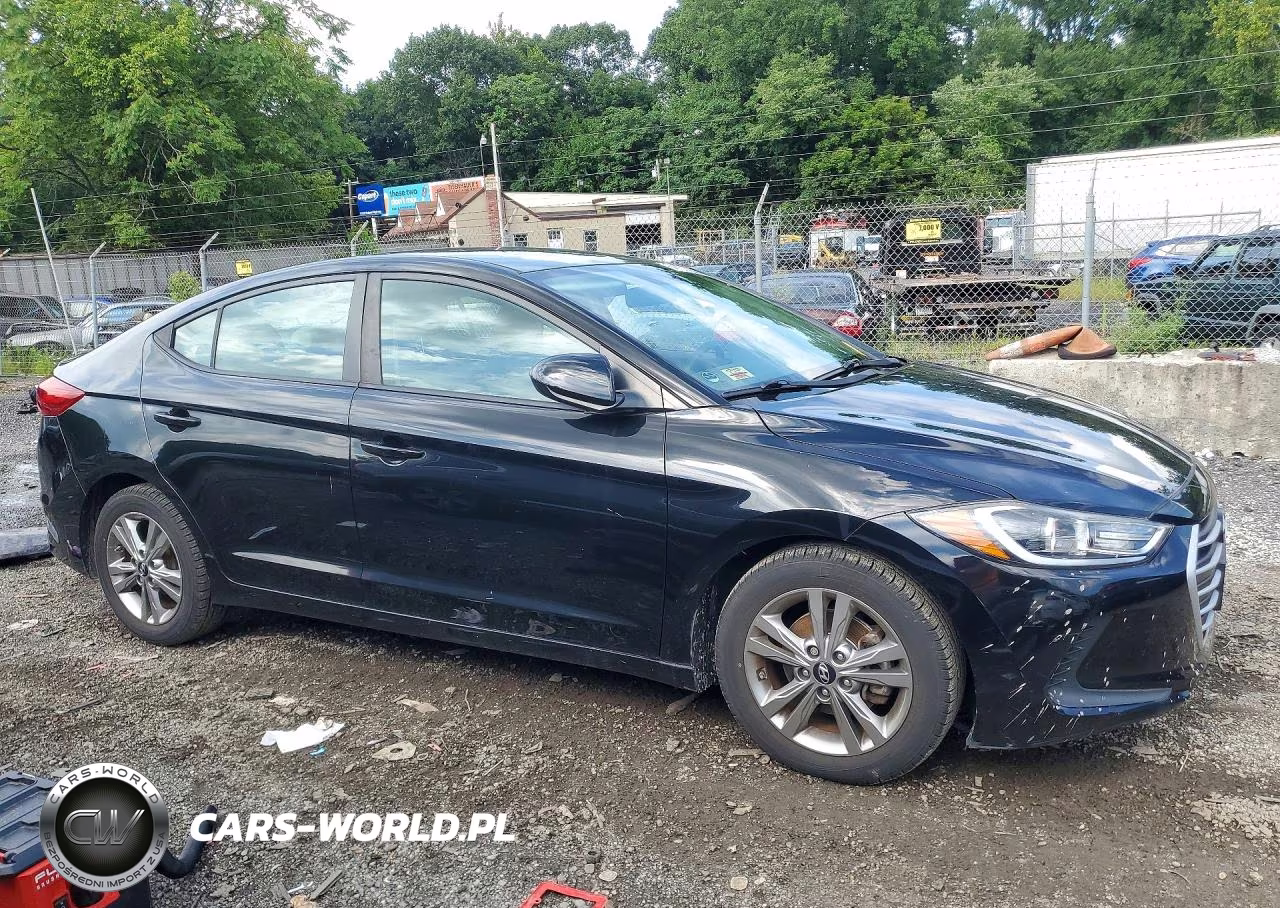2017 Hyundai Elantra Se VIN:KMHD84LF9HU156507 - 4