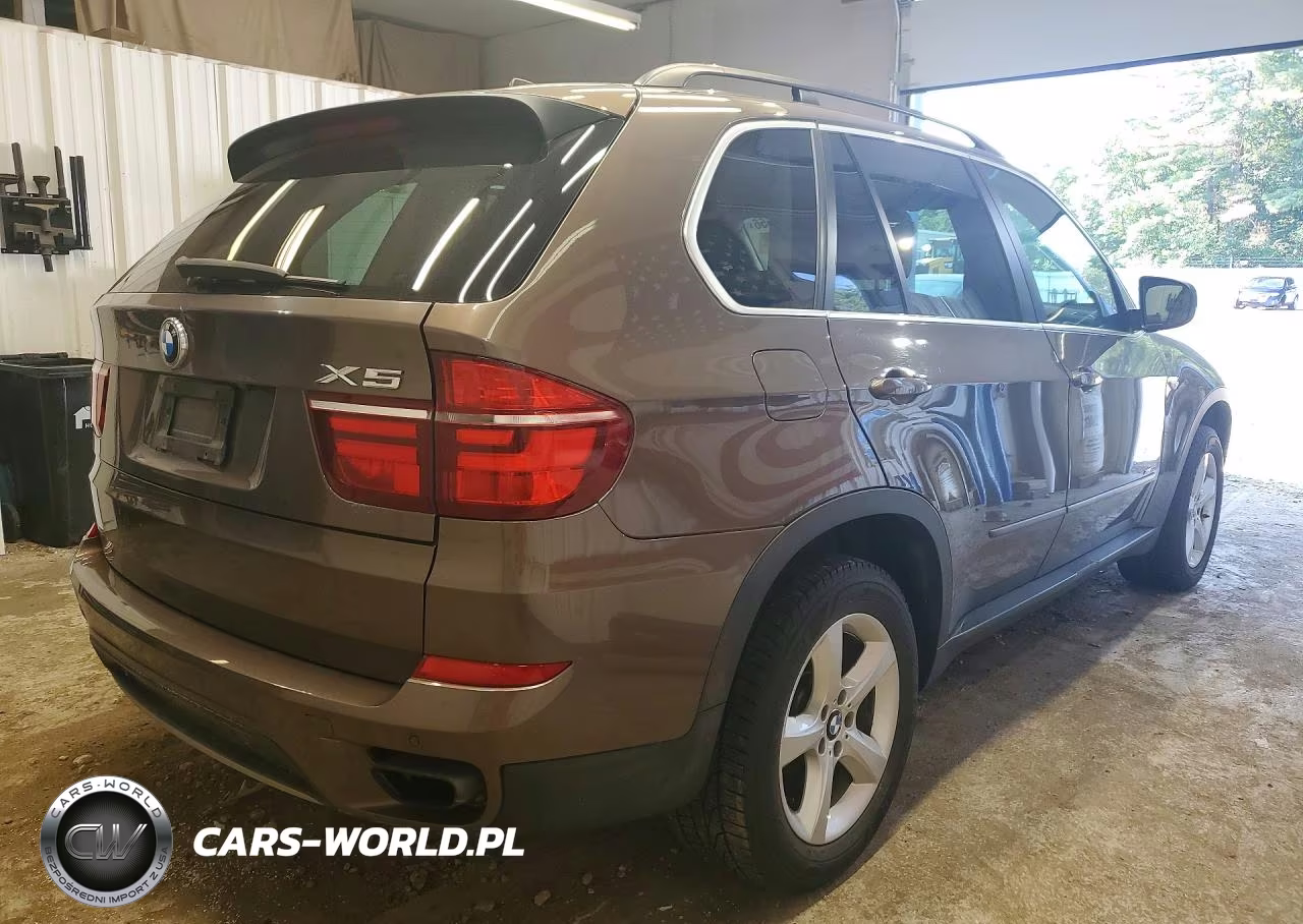 2012 BMW X5 xDrive50I VIN:5UXZV8C5XCL425855 - 3