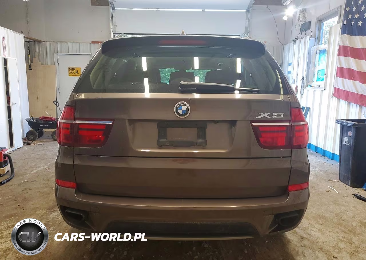 2012 BMW X5 xDrive50I VIN:5UXZV8C5XCL425855 - 6