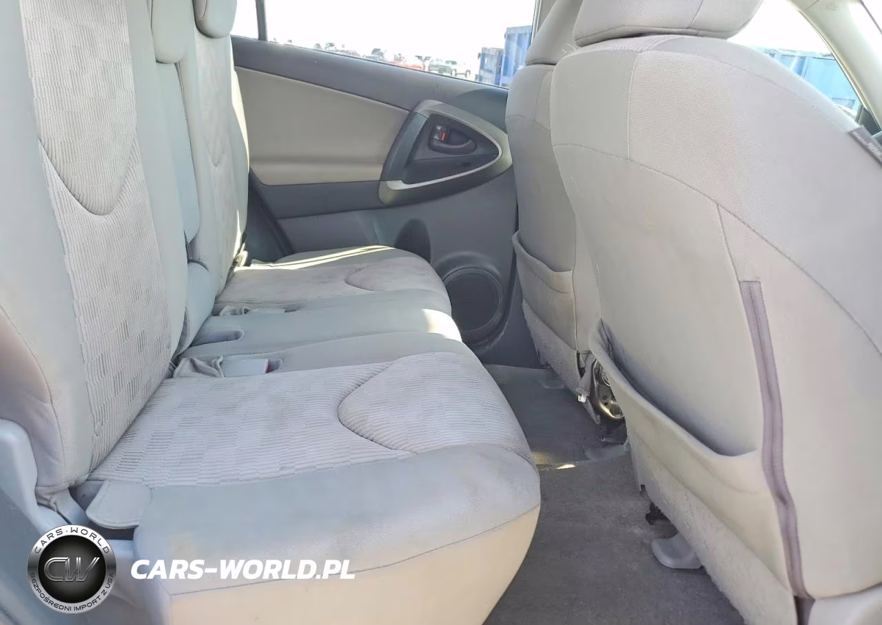 2011 Toyota Rav4 Base VIN:JTMBF4DV2B5039585 - 11