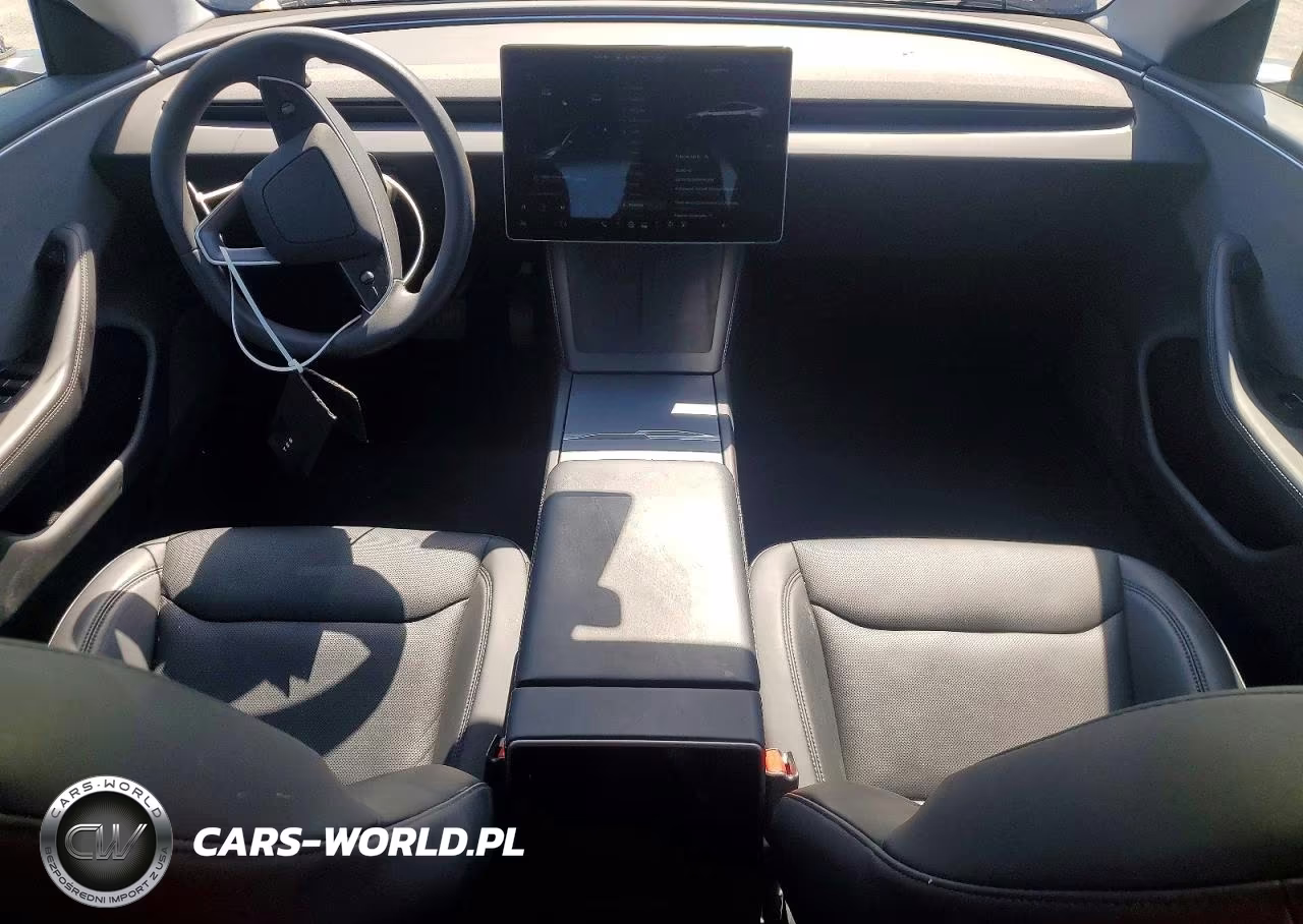 2025 Tesla Model 3 VIN:5YJ3E1EA2SF983094 - 8
