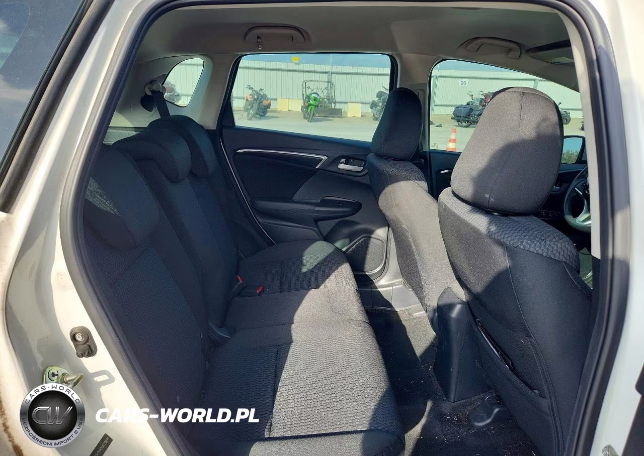 2020 Honda Fit Lx VIN:3HGGK5H42LM720044 - 10