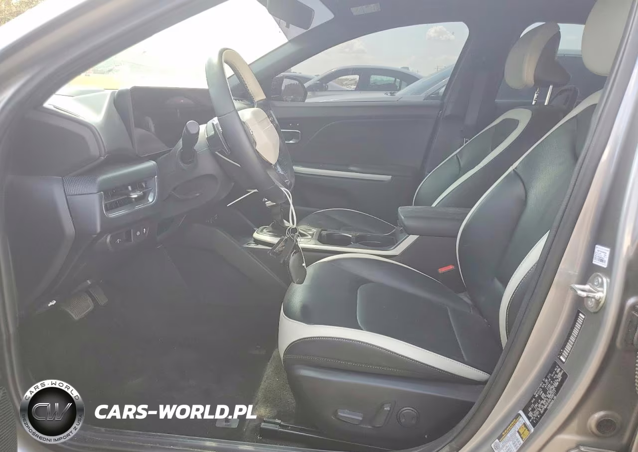 2025 Kia K4 Gt Line VIN:3KPFW4DE9SE208717 - 7