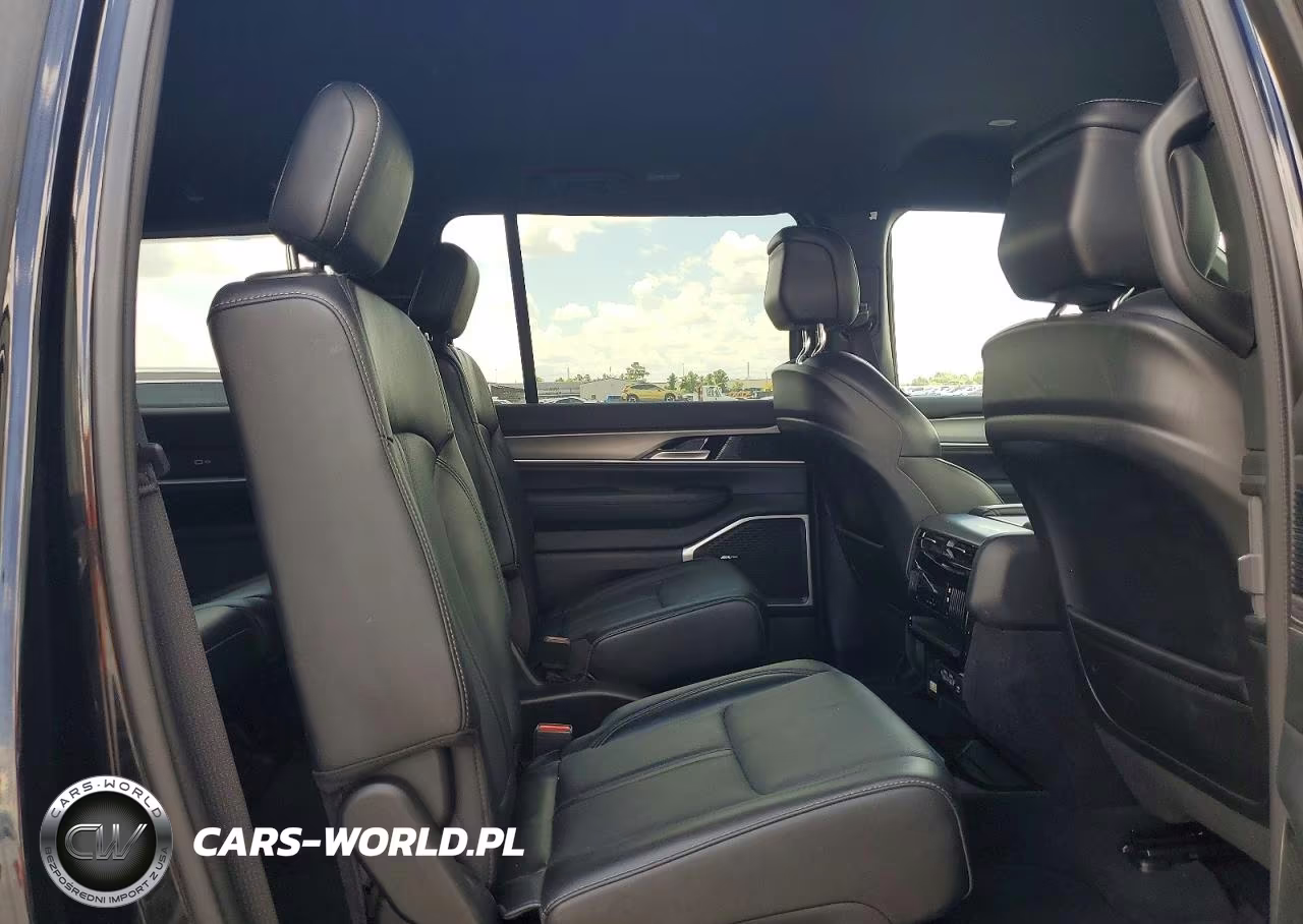 2025 Jeep Wagoneer Series Ii VIN:1C4SJVBP4SS535899 - 11