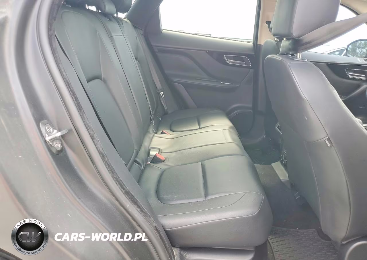 2019 Jaguar F-Pace Premium VIN:SADCJ2FX9KA395324 - 11