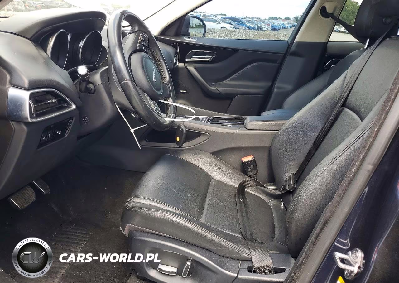 2019 Jaguar F-Pace Premium VIN:SADCJ2FX9KA395324 - 7