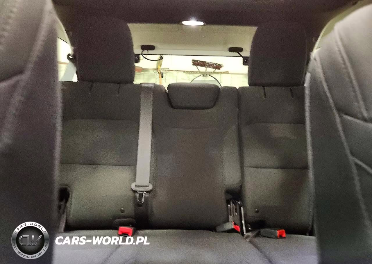 2019 Jeep Wrangler Unlimited Sport VIN:1C4HJXDG4KW500579 - 10