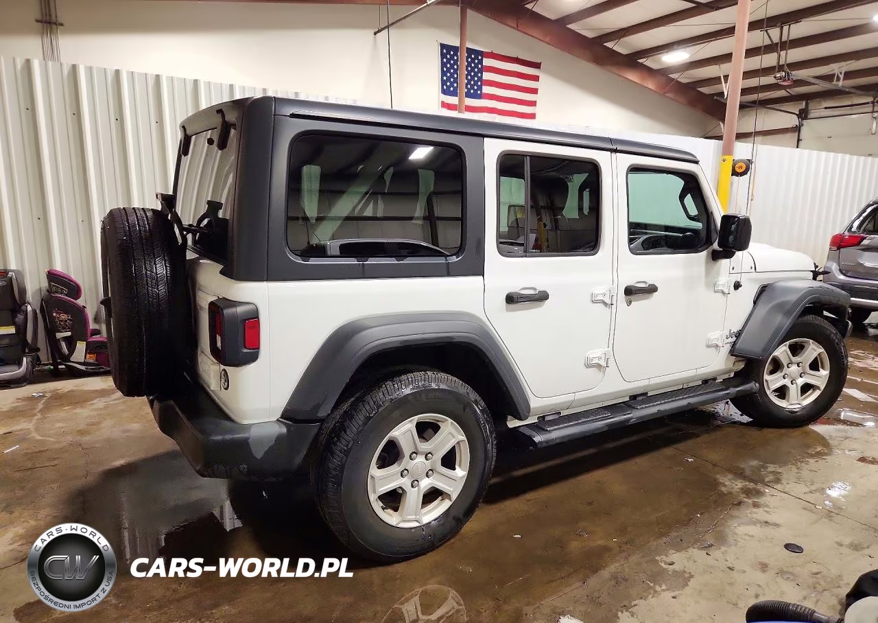 2019 Jeep Wrangler Unlimited Sport VIN:1C4HJXDG4KW500579 - 3