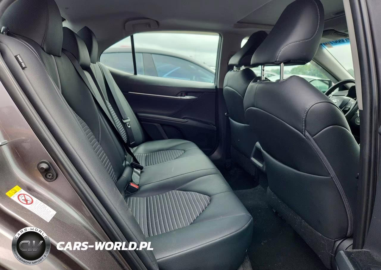 2018 Toyota Camry Se VIN:4T1B11HK2JU144026 - 10