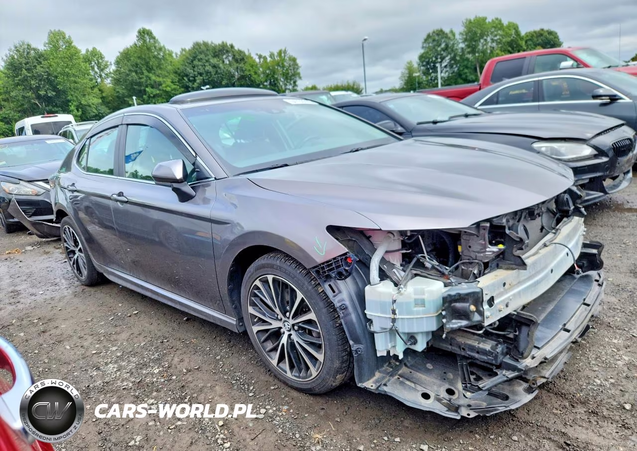 2018 Toyota Camry Se VIN:4T1B11HK2JU144026 - 4