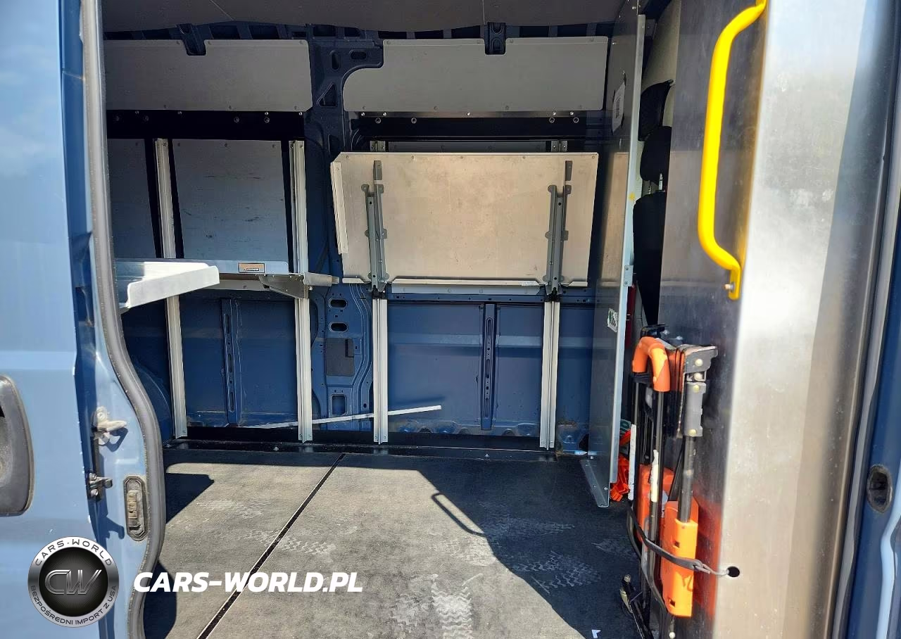 2020 Ram Promaster 3500 Delivery Van VIN:3C6URVJG5LE140077 - 11