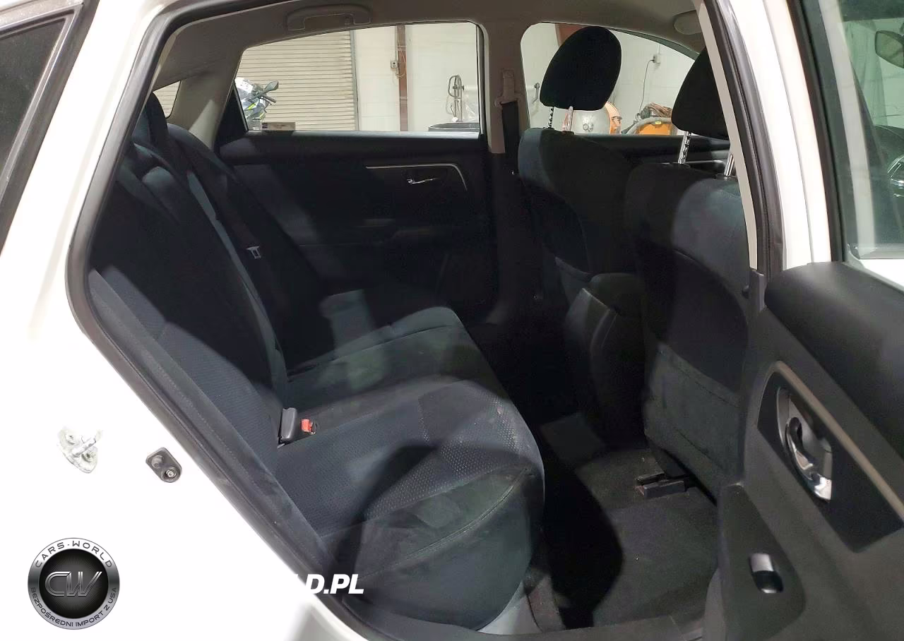 2015 Nissan Altima 2.5 S VIN:1N4AL3AP7FC216871 - 10