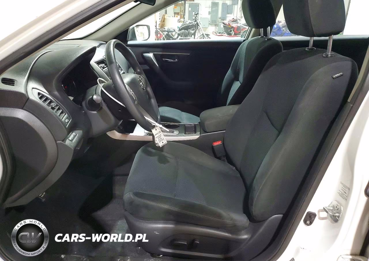 2015 Nissan Altima 2.5 S VIN:1N4AL3AP7FC216871 - 7