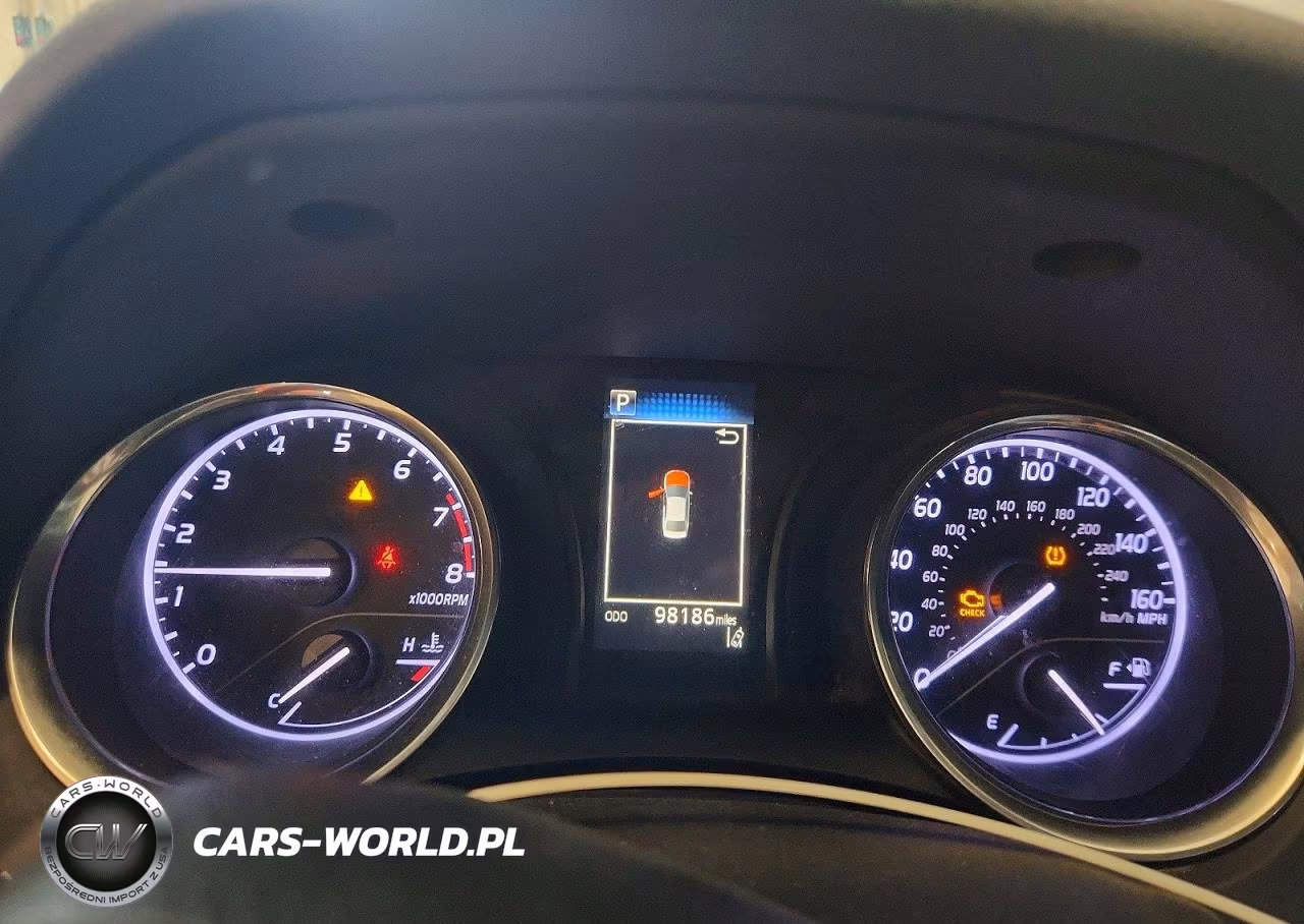 2018 Toyota Camry Le VIN:4T1B11HK5JU642656 - 9