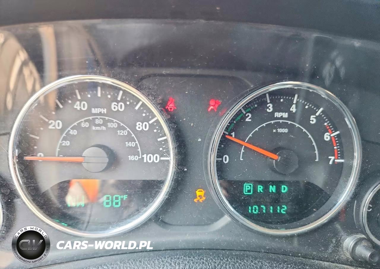 2011 Jeep Wrangler Sport VIN:1J4AA2D15BL516110 - 9