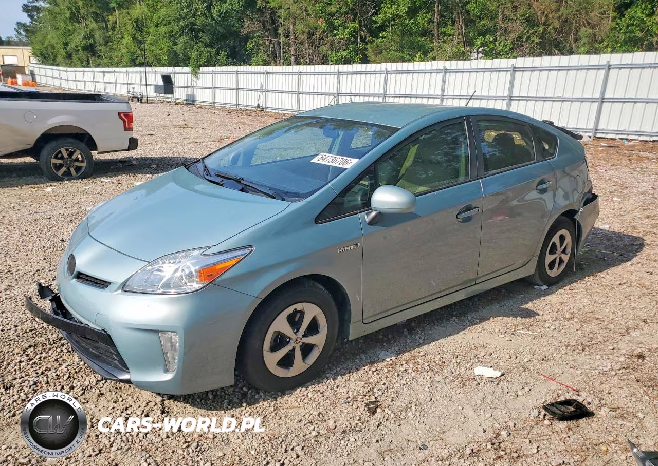 2015 Toyota Prius Two VIN:JTDKN3DU5F1916328 - 1
