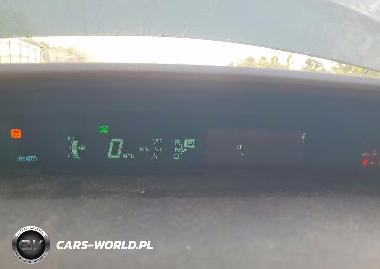 2015 Toyota Prius Two VIN:JTDKN3DU5F1916328 - 9
