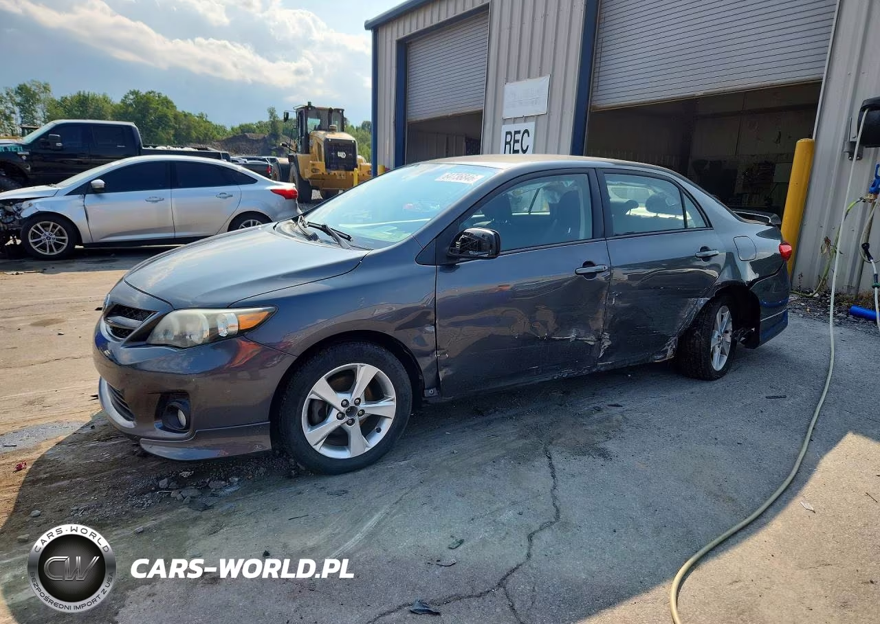 2013 Toyota Corolla S – zdjęcie 1 z 12