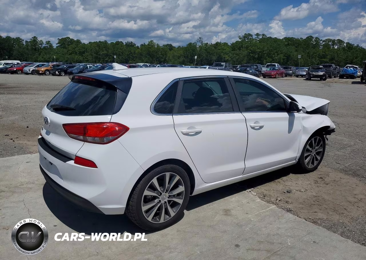 2018 Hyundai Elantra Gt Base VIN:KMHH35LE5JU018062 - 3