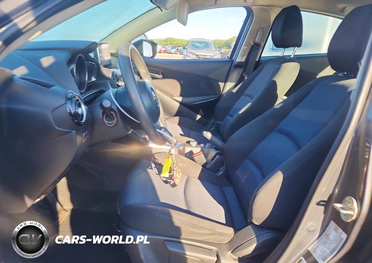 2017 Toyota Yaris Ia Base VIN:3MYDLBYV5HY152086 - 7