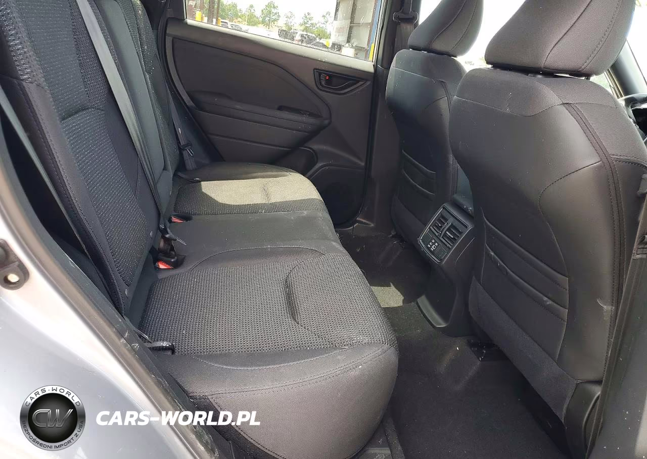2025 Subaru Forester Premium VIN:JF2SLDDC8SH613436 - 11