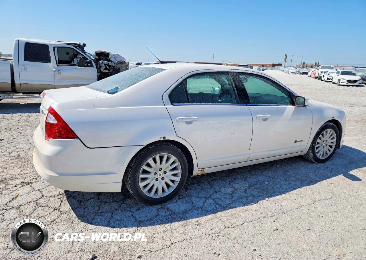2010 Ford Fusion Hybrid VIN:3FADP0L35AR233950 - 3
