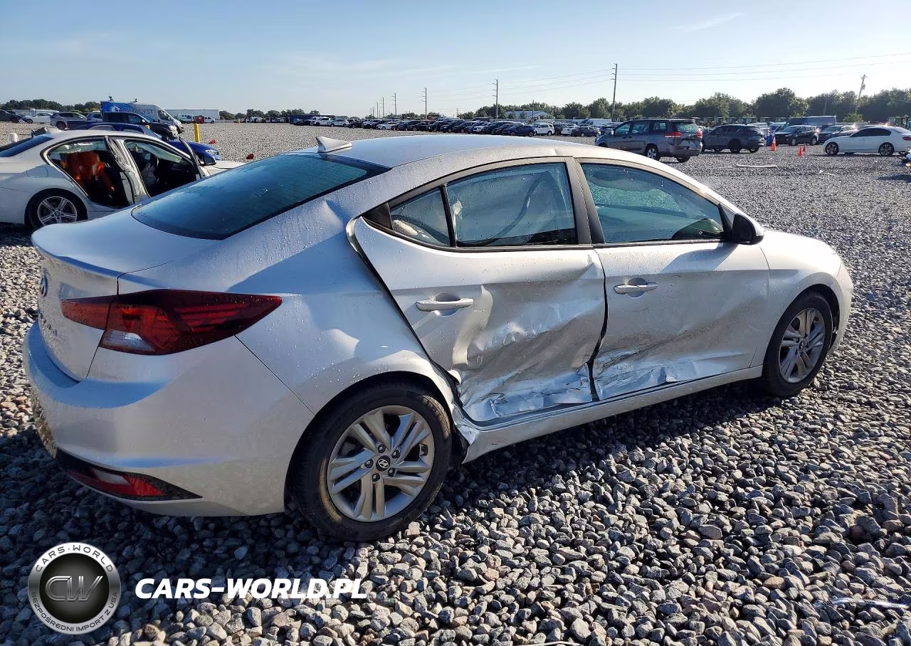 2019 Hyundai Elantra Sel VIN:5NPD84LF5KH481483 - 3