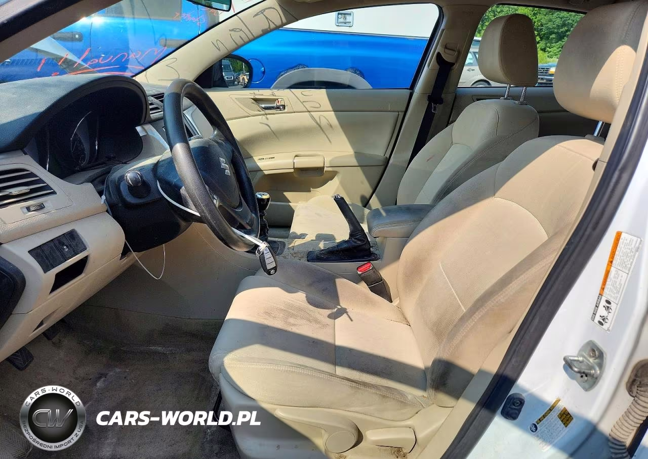 2012 Suzuki Kizashi S VIN:JS2RE9A16C6100082 - 7