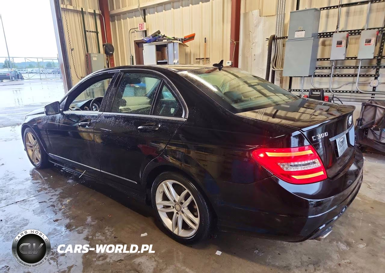 2014 Mercedes-Benz C 300 4Matic VIN:WDDGF8AB3EG177349 - 2