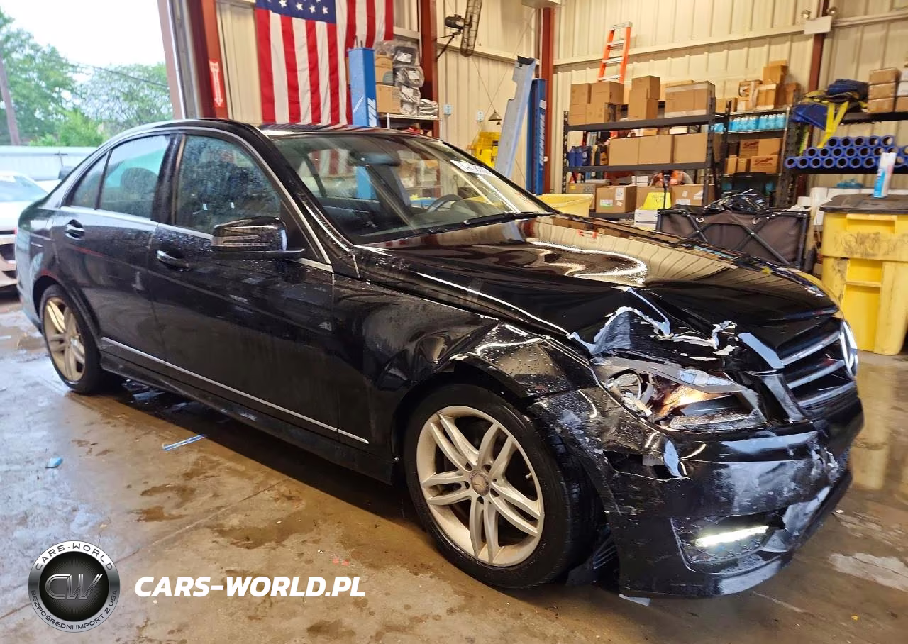 2014 Mercedes-Benz C 300 4Matic VIN:WDDGF8AB3EG177349 - 4