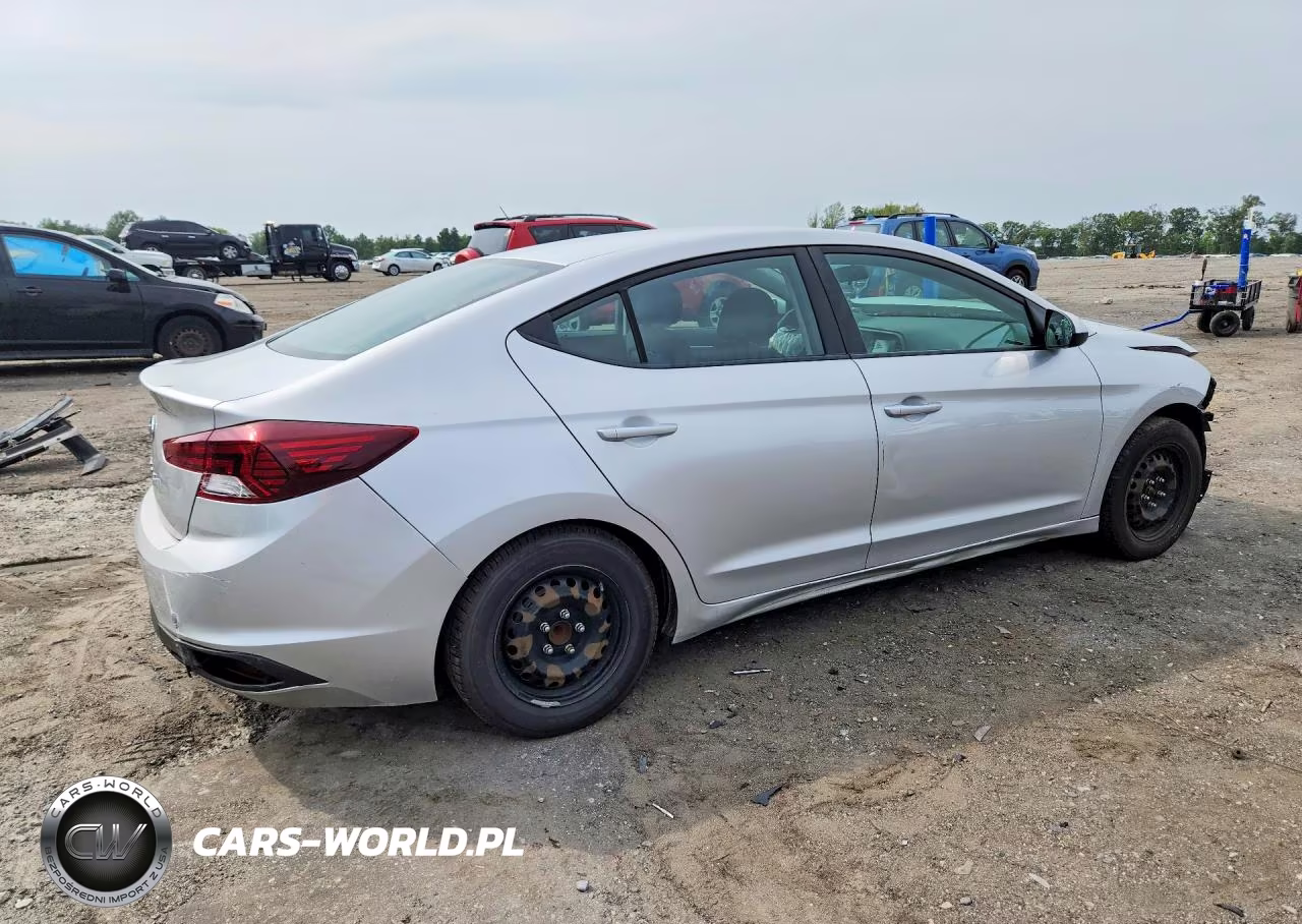 2019 Hyundai Elantra Se VIN:5NPD74LF1KH432459 - 3