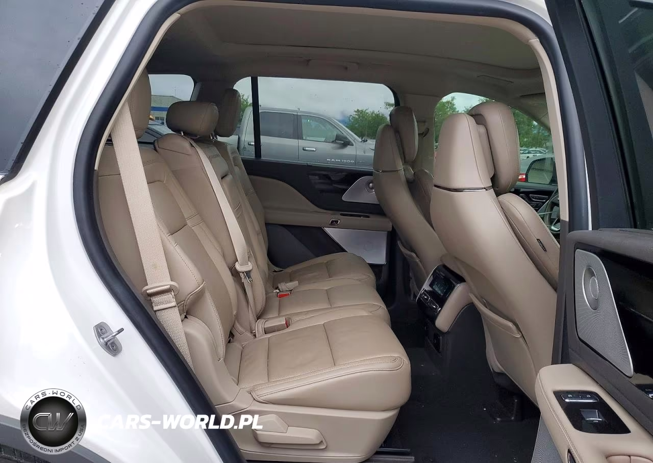 2020 Lincoln Aviator Reserve VIN:5LM5J7XC5LGL18552 - 11