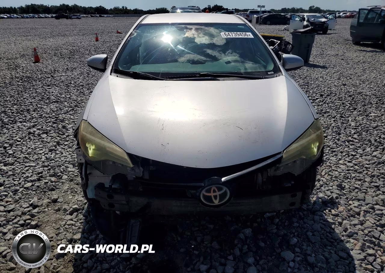 2018 Toyota Corolla Le VIN:5YFBURHE1JP810178 - 5